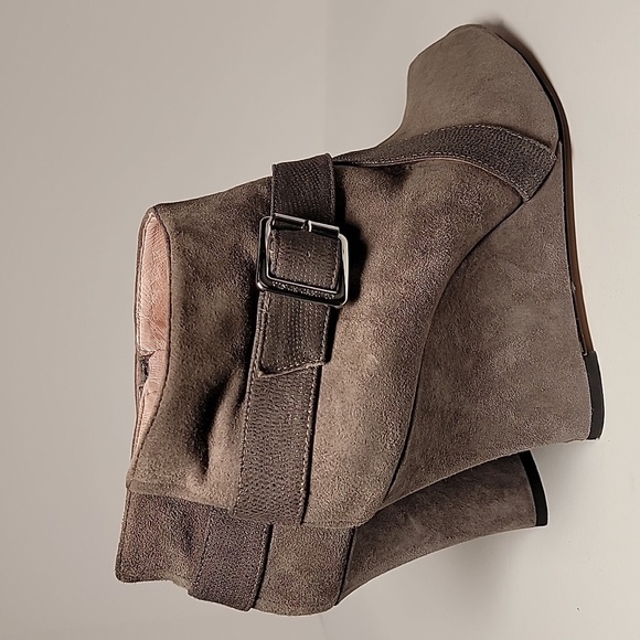 Vince Camuto Pamari Peep Toe Wedge Booties Gray Leather Ankle Boots Size 10 - Picture 6 of 16